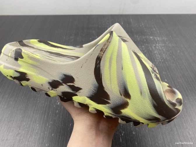 FZ5899 Slide Yeezy Adidas 0813